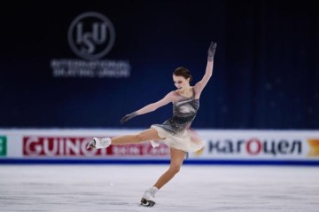 开云下载-世锦赛女单“小千金”首度加冕 俄罗斯领跑跳跃大战